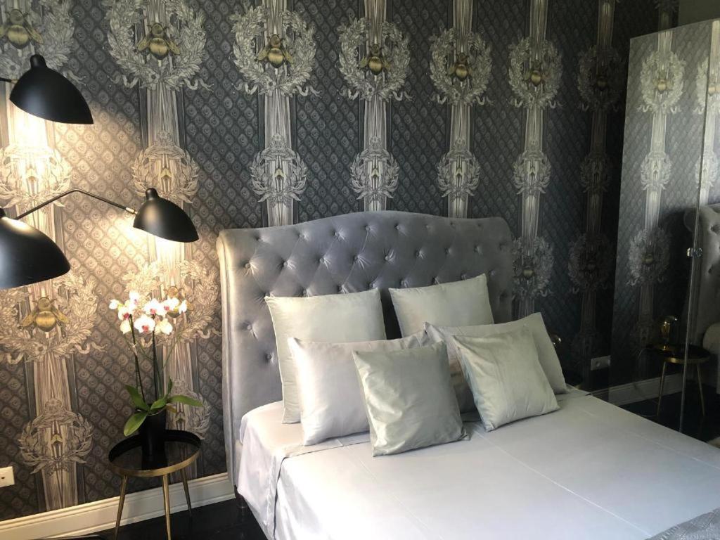 Lippi 42 Guest House Single Room'S In Villa With Garden Milão Exterior foto